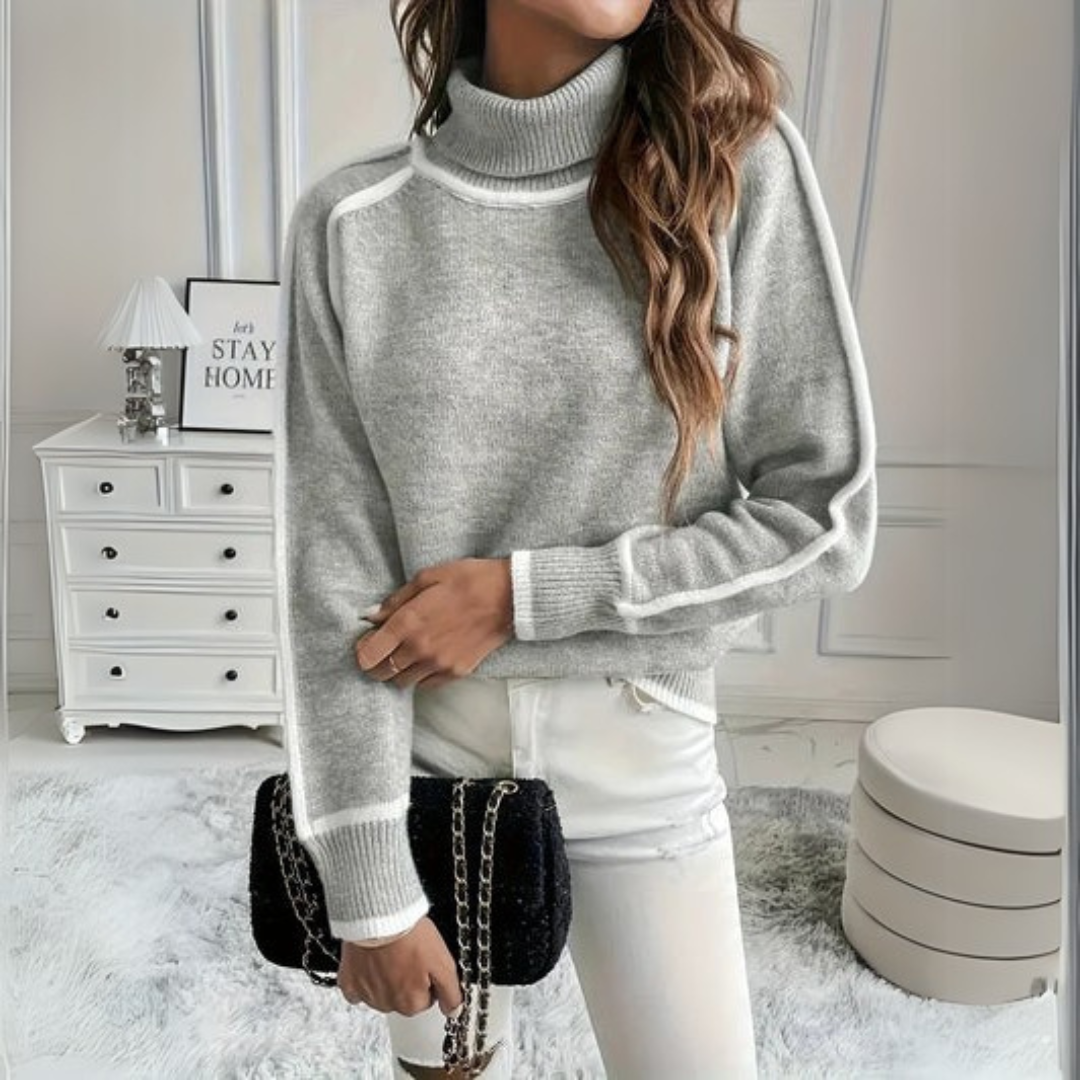 AURORA | Laid-Back Turtleneck