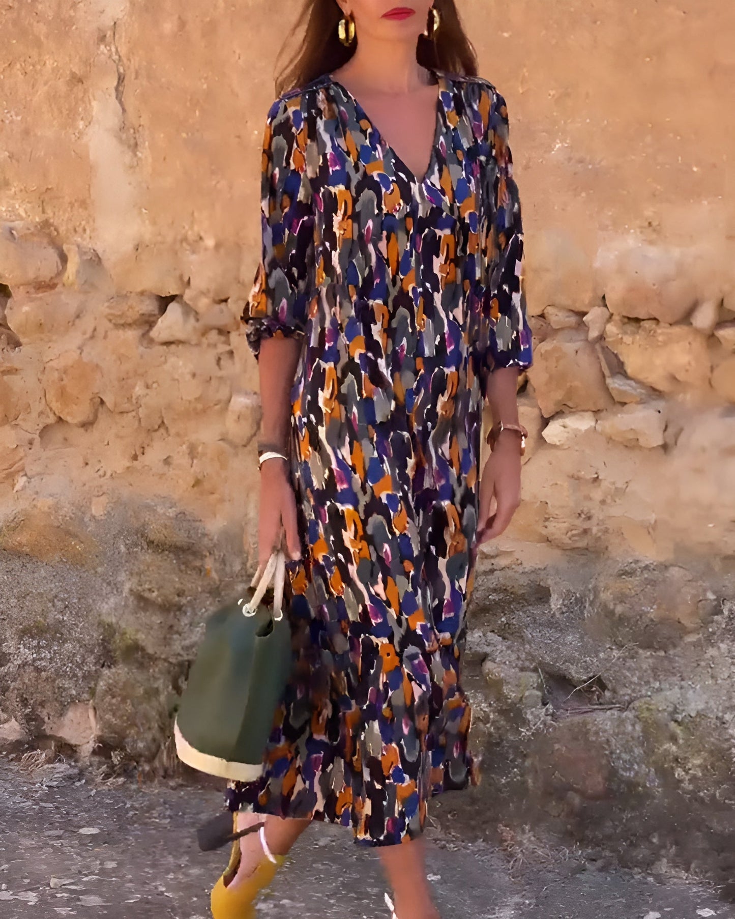 NATHALIE | V-Neck Dress with Retro Print