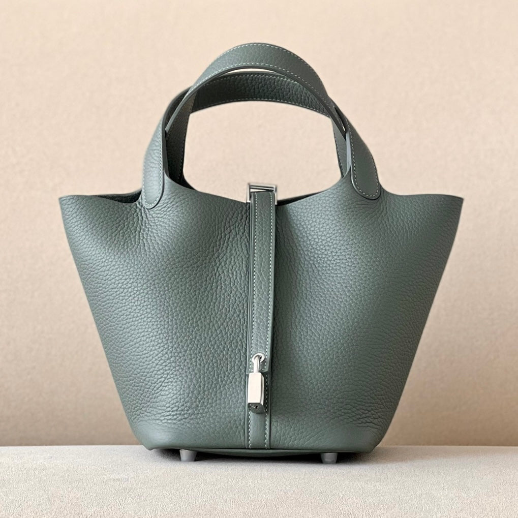 VIENNA | ALMOND GREEN