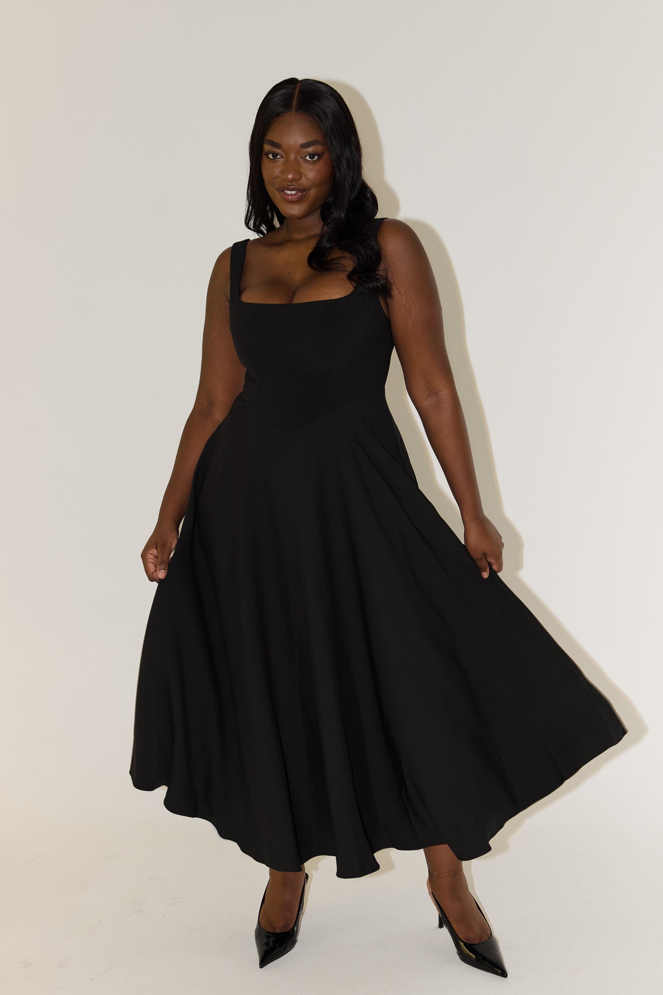 AMELIA | Timeless Flowy Midi Dress