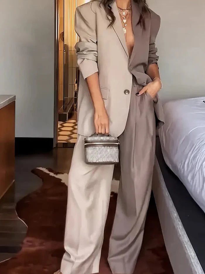 EMMA | Stylish Two-Tone Blazer Set