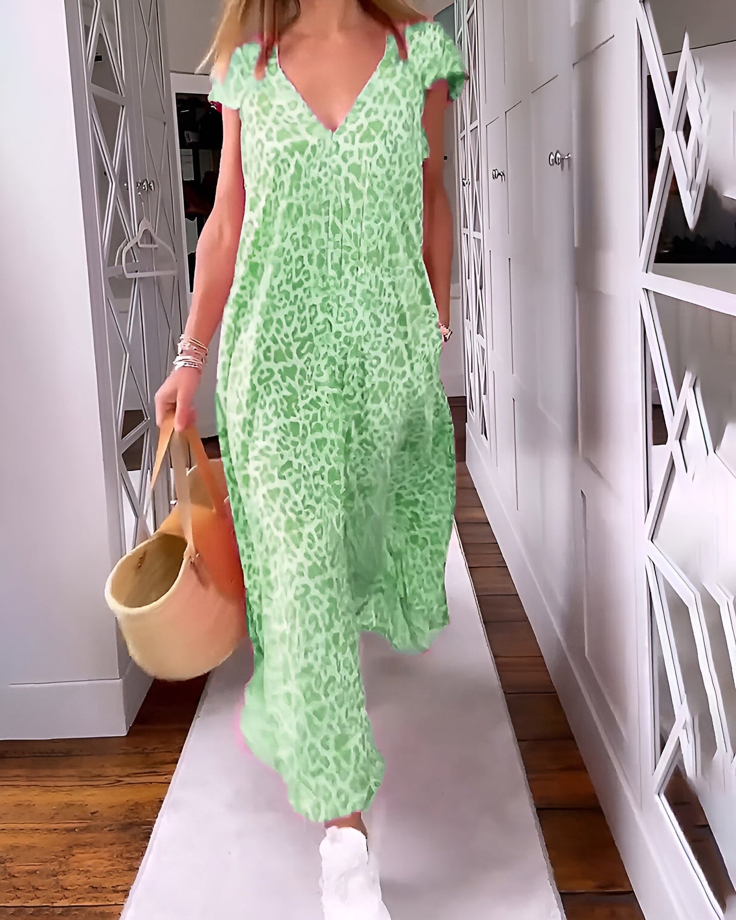 VERONIQUE | Long V-neck Dress with Printed Fabric and Short Sleeves