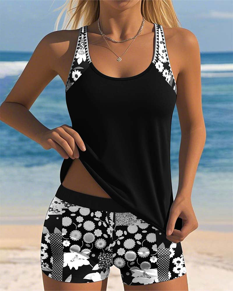 LYSE | Two-Piece Swimsuit with Floral Beach Style