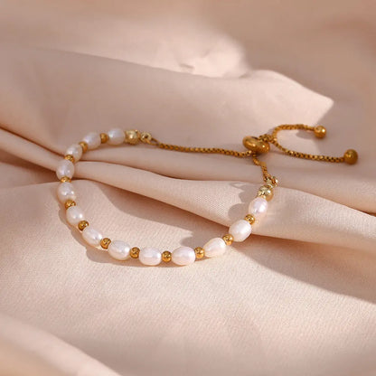Elegant Romantic Pearl Bracelet