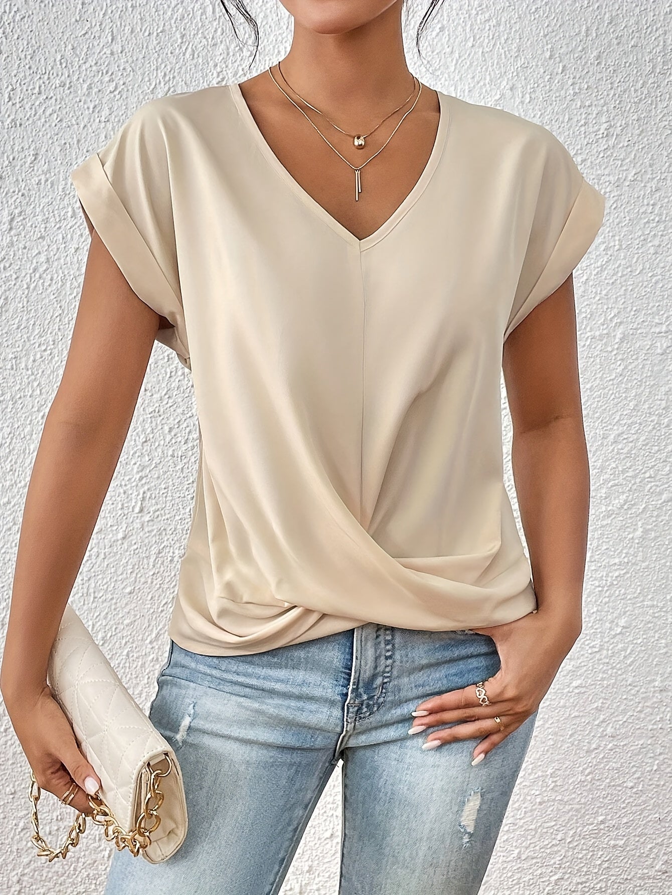 KATHRINA | Twist Front V-Neck Top