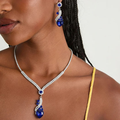 Timeless Sapphire Sparkle: Holiday Jewellery Set