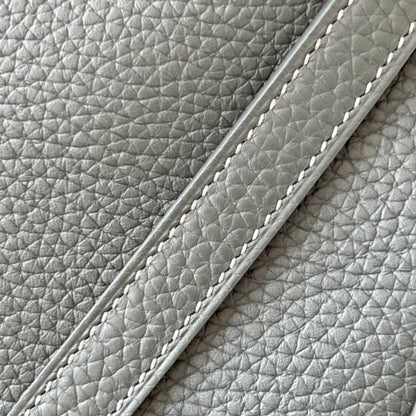 VIENNA | ALMOND GREEN