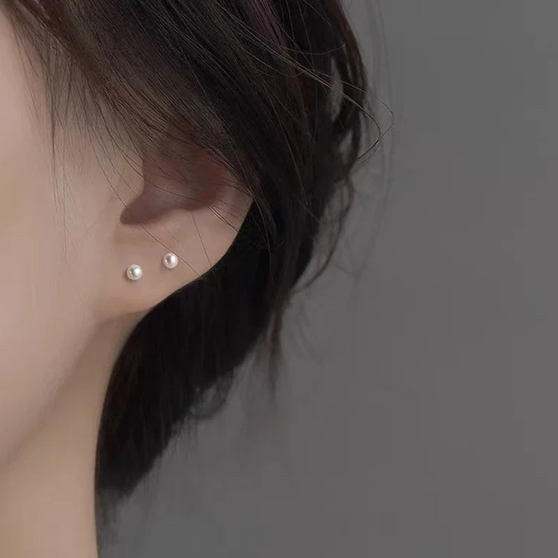 Elegant 14K Gold Freshwater Pearl Stud Earrings