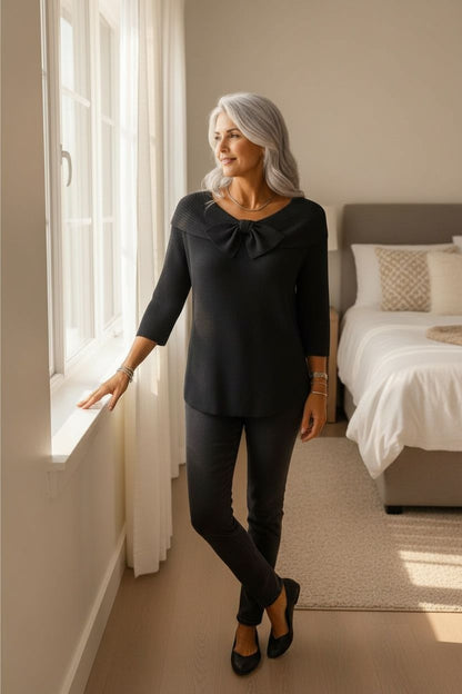 Sweater with Bow and Round Neckline