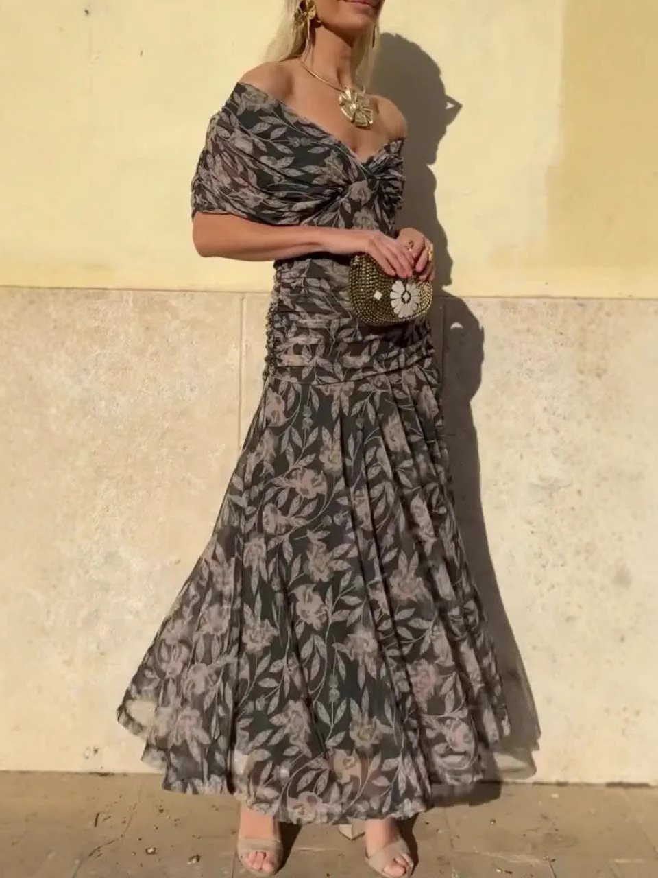 Imie | Chic Bloom Off-Shoulder Dress