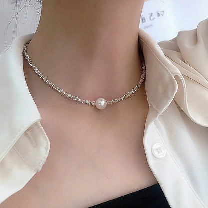 Basic Pearl Necklace