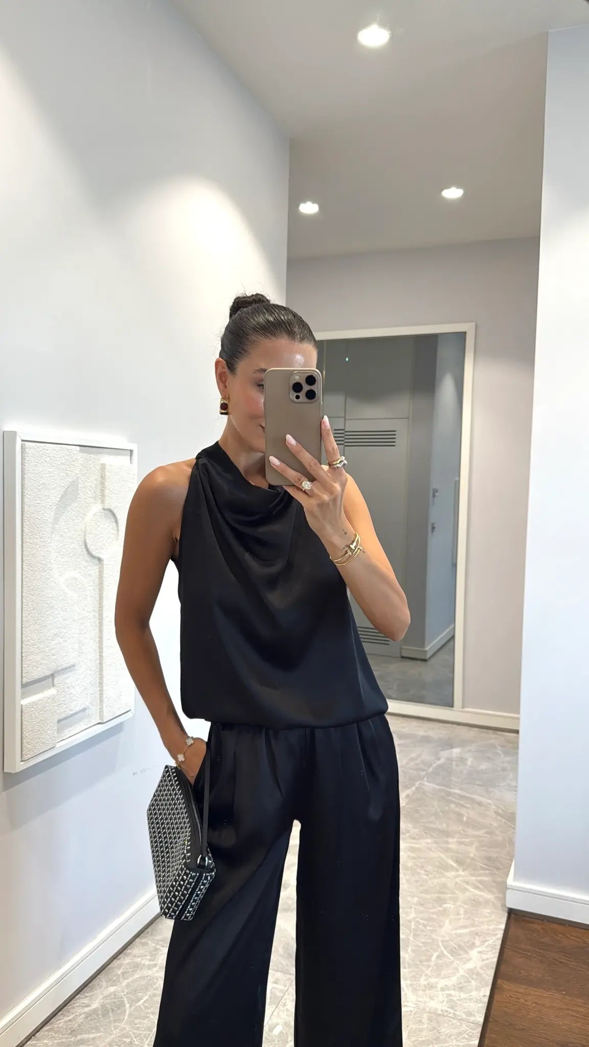 Chic Comfort: The Satin Set You’ll Live In