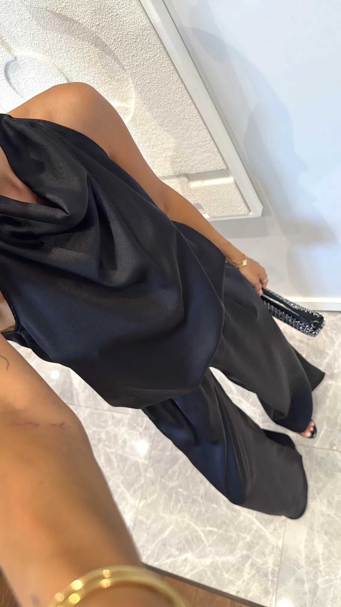 Chic Comfort: The Satin Set You’ll Live In