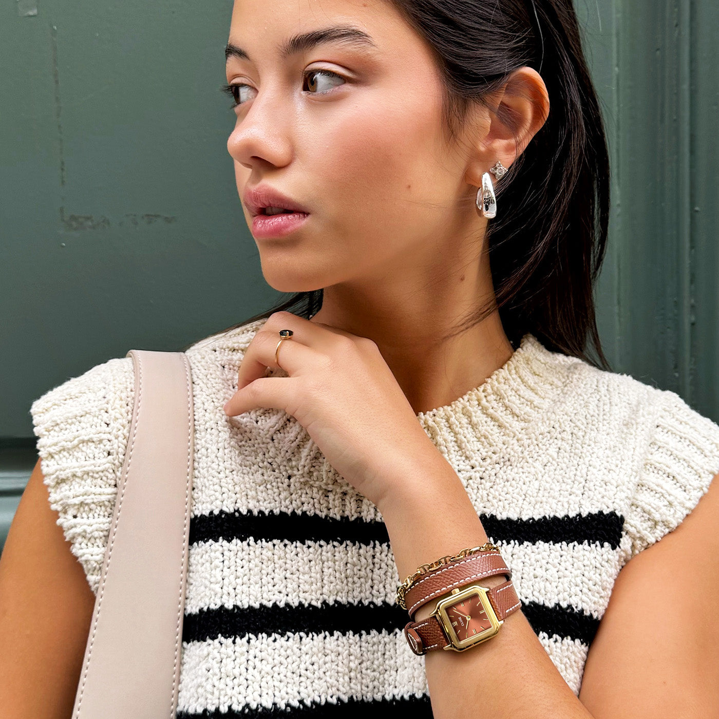 Gracieuse Petite Watch Double Leather, Nutshell, Gold Colour